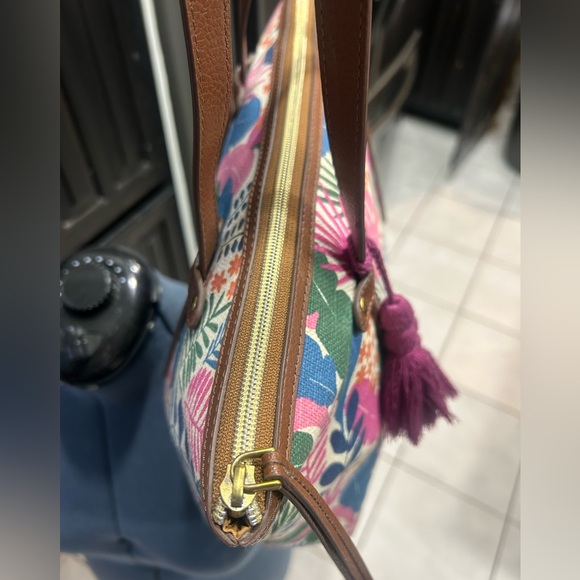 Fóssil Floral Sholder Large bag/ Tote  / Greem/ Blue/ pink - Picture 4 of 12